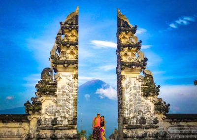 Husband and Wife Loves Lempuyang Temple, Gate to Heaven