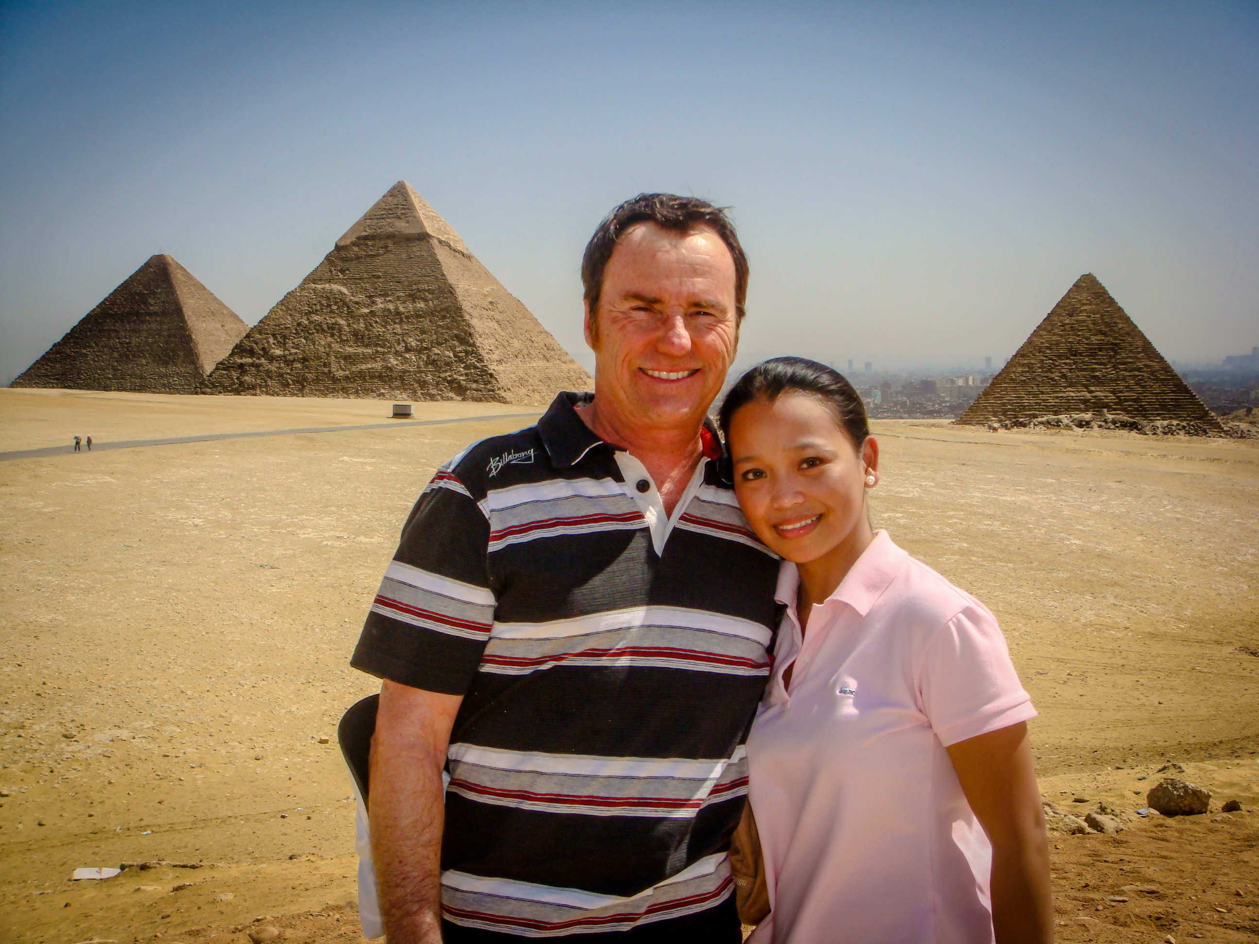 Viv and Shane exploring Pyramid of Giza